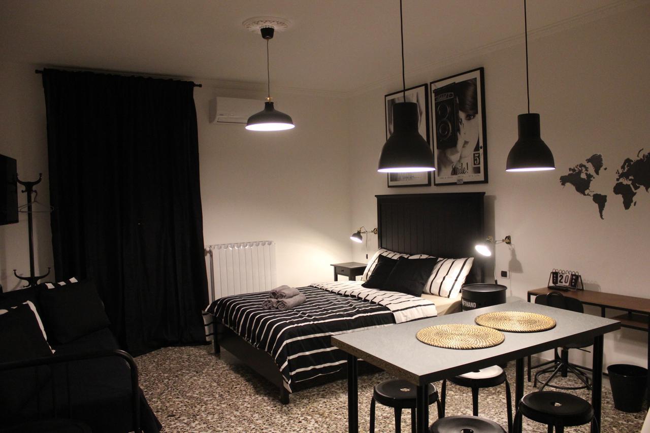 Wanderlust B And B Lecce Extérieur photo